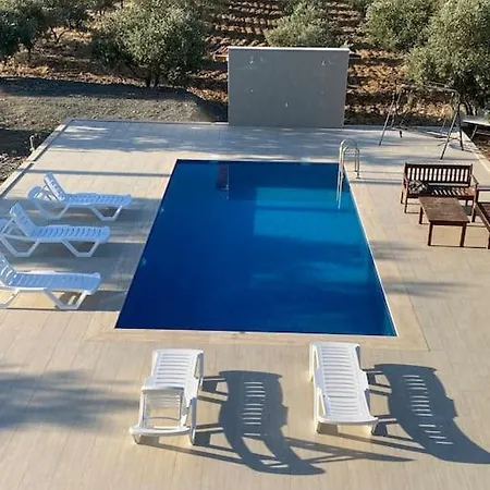 Hotel Havuz ,barbekue Ve Goel Manzarali Bir Tatil